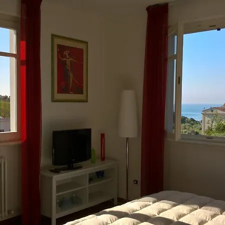La Collina Del Sole ليريسي