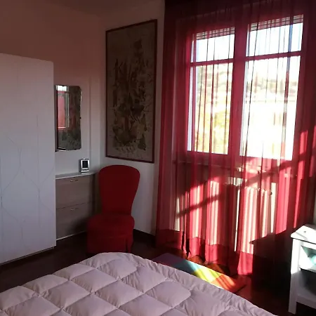 La Collina Del Sole ليريسي