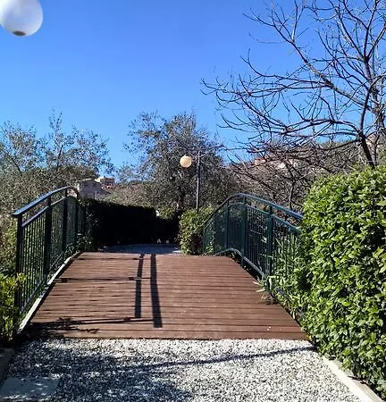 بيت للعطل La Collina Del Sole ليريسي