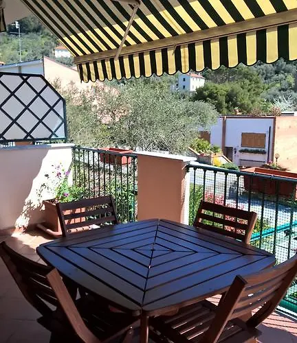 La Collina Del Sole * Lerici